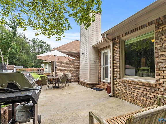 2nd image of 110 Medicine Bend Ct