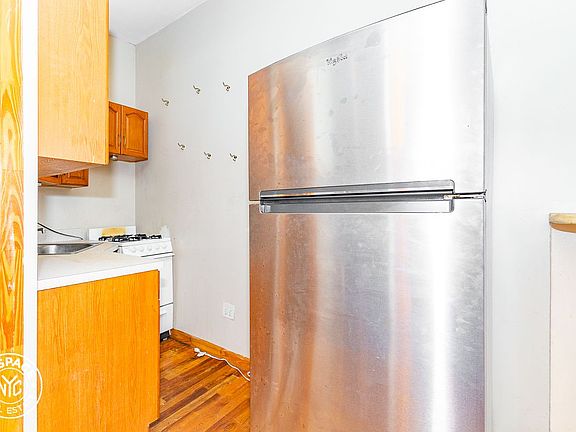 3rd image of 1119 Bergen St #4BBX