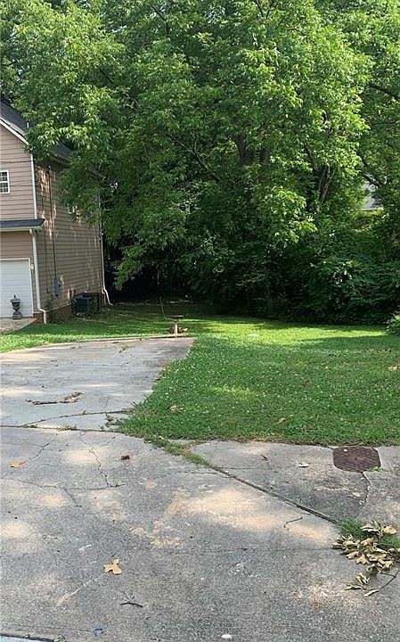 2nd image of 569 Hope St SW Lot 0