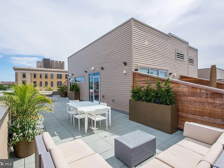 1311 13th St NW #Penthouse 602-2 — Photo 22