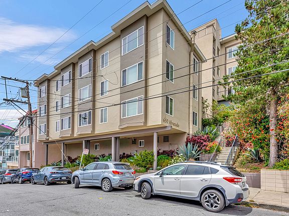2nd image of 650 Alvarado St #103