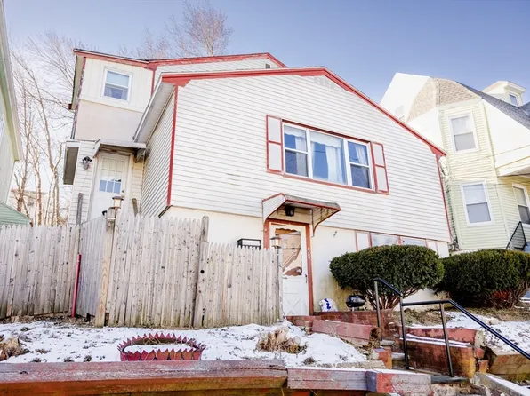 38 Warren St, Revere, MA 02151