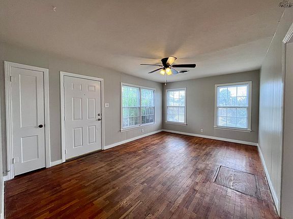 2nd image of 4701 Spiser Ln