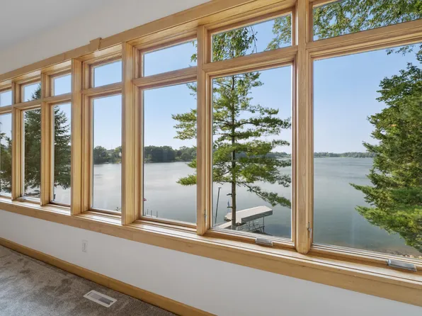 30670 Park St, Lindstrom, MN 55045