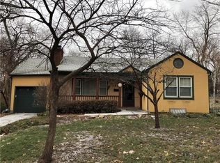 7819 Hardy St, Overland Park, KS 66204