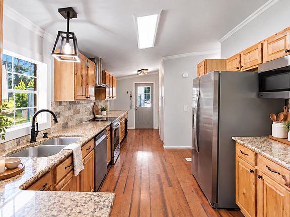 5th image of 1114 Quail Ln