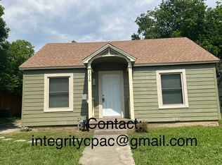 1016 N Clements St, Gainesville, TX 76240