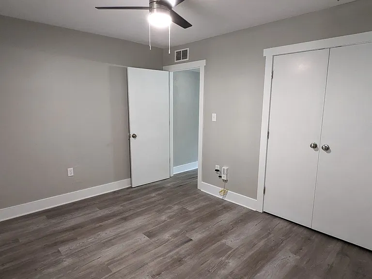 325 Hayden Rd — Photo 12