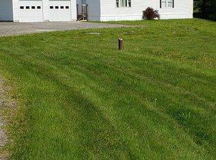 205 Casco Rd, Brunswick, ME 04011