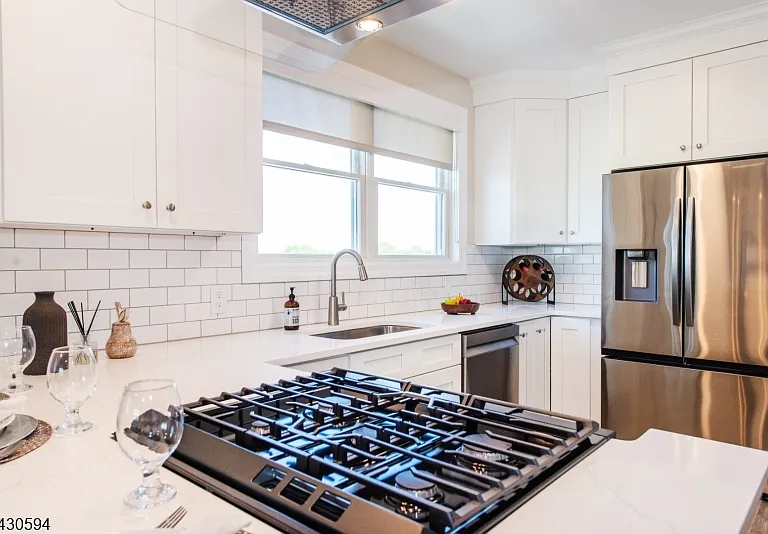 246 Main St #404 — Photo 11