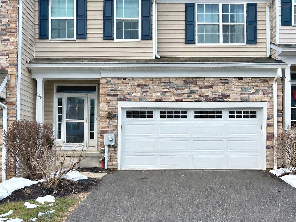 1st image of 166 Fairfield Cir N