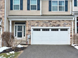 166 Fairfield Cir N, Royersford, PA 19468