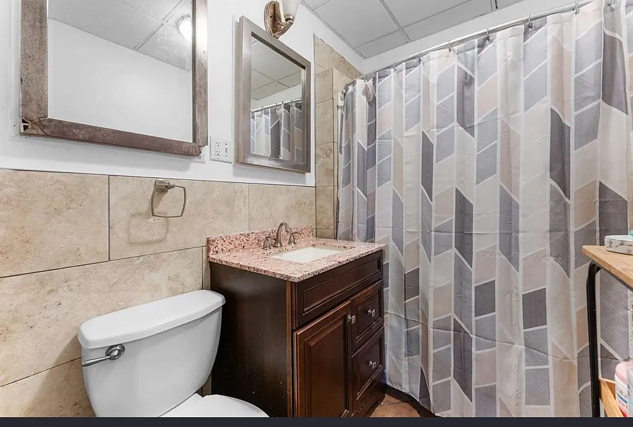 3 bed, 1100 sqft, $3,000 — Photo 1