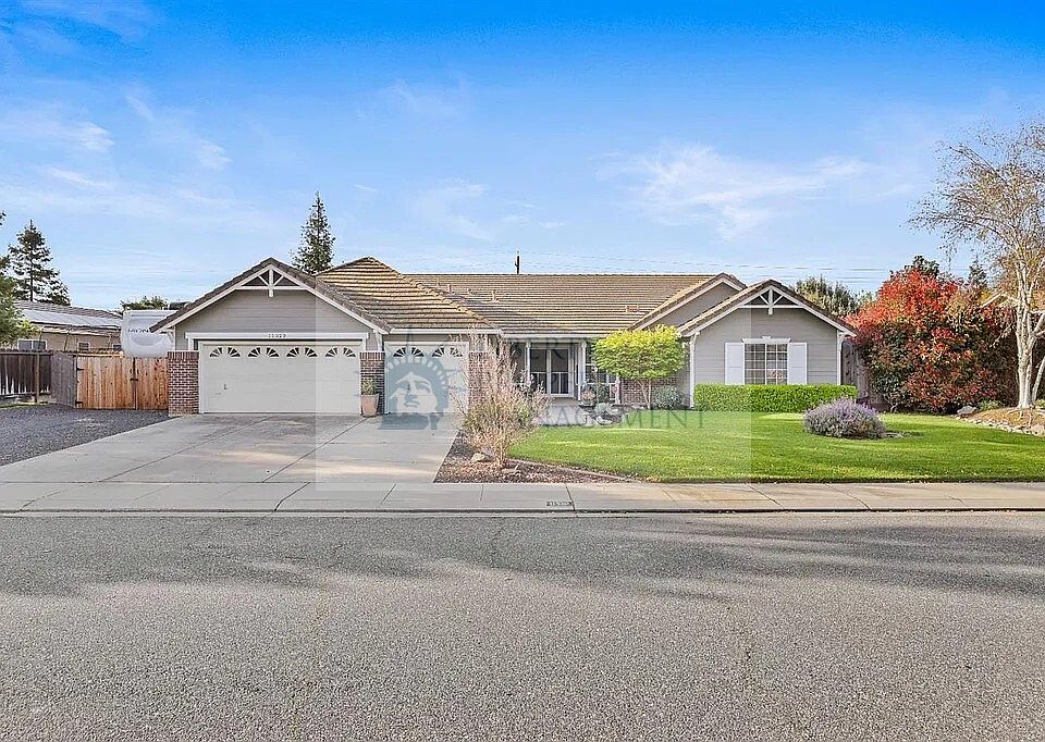 1st image of 11320 Valley Springs Dr