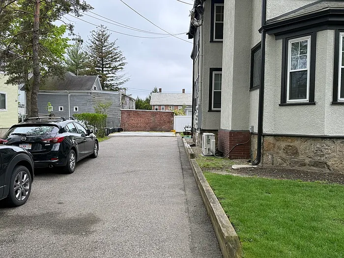 Phillips St — Photo 17