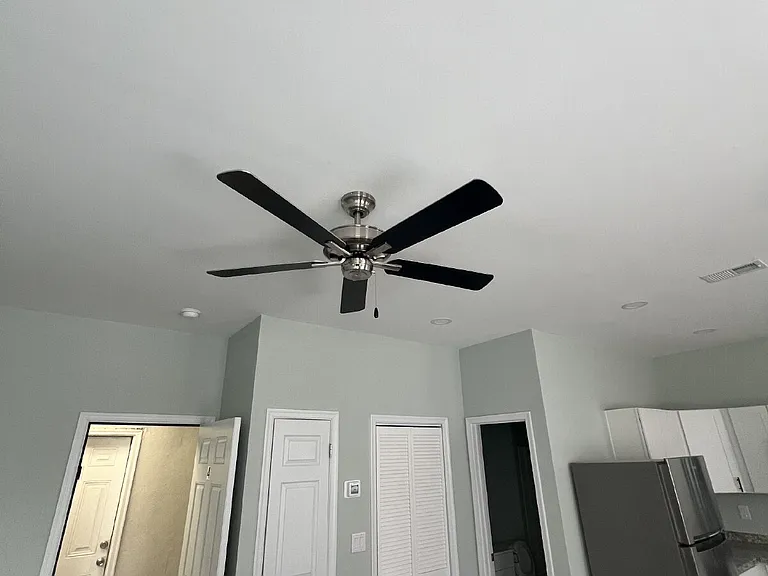 2711 Detroit St #4 — Photo 11