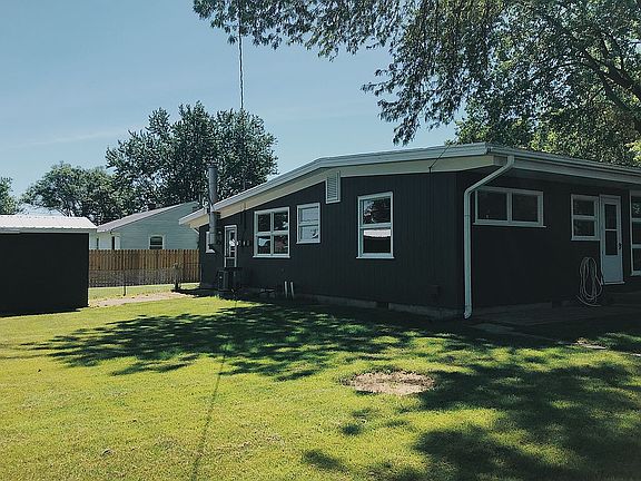Back view & shed