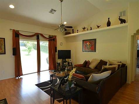 3rd image of 11141 Oakshore Ln