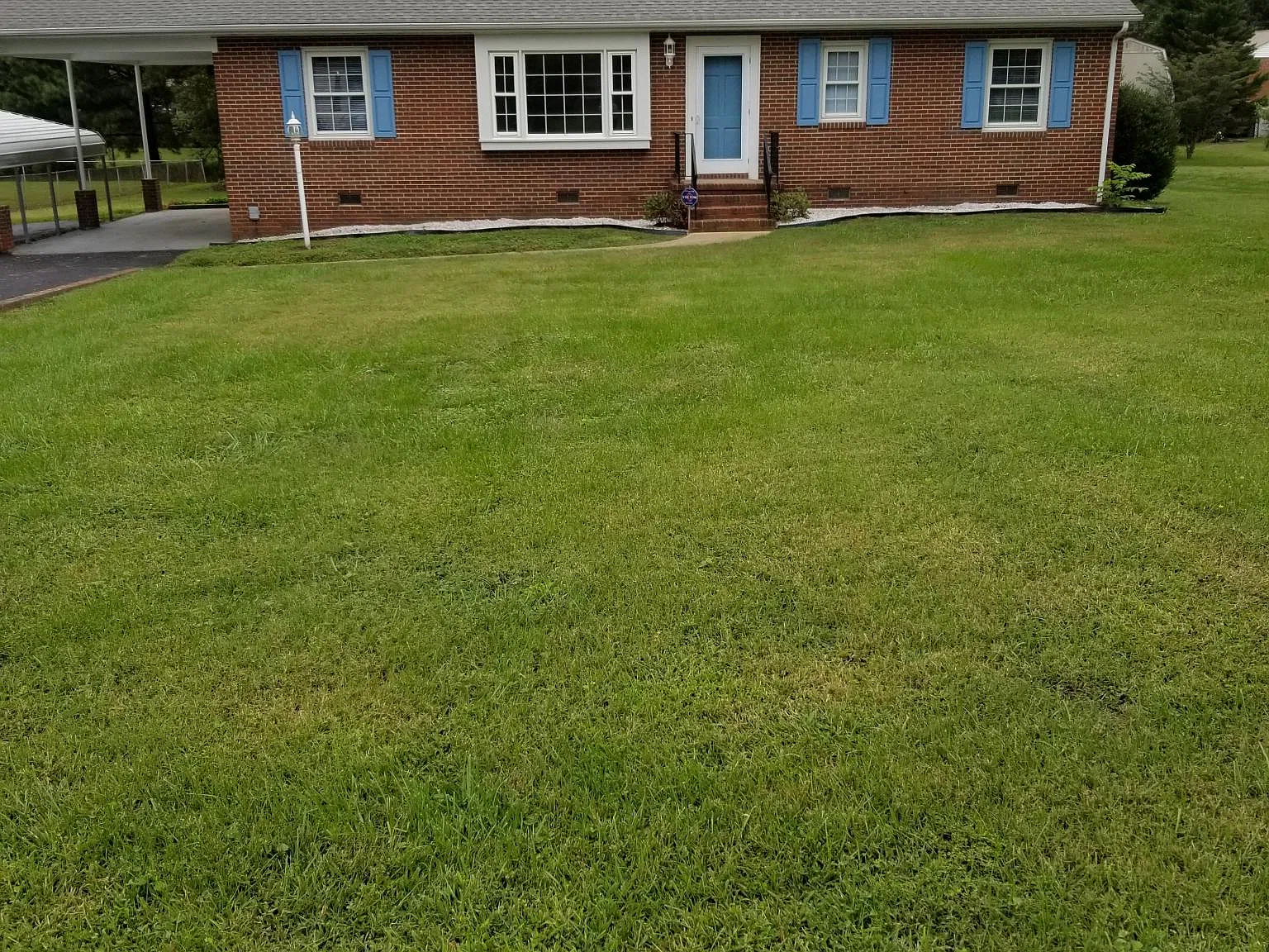 8256 Meadowview Ln — Photo 2