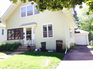 709 Walnut St #1/2, Cedar Falls, IA 50613