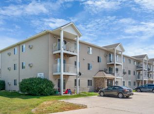 3387 Primrose Ct #304, Grand Forks, ND 58201