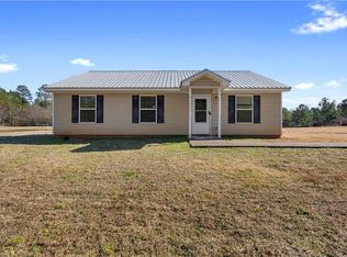 1420 Hill St, Comer, GA 30629