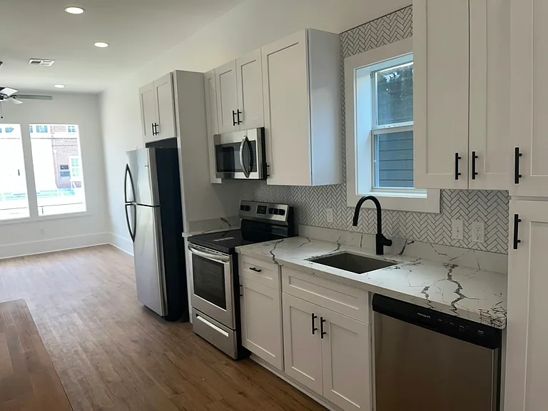 1662 N Tonti St #1A — Photo 25