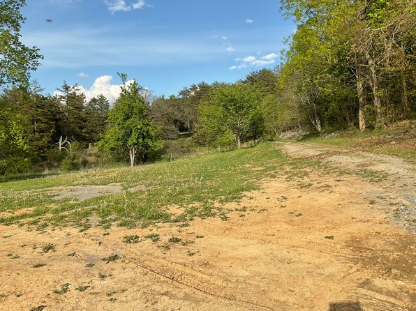 2324 Johnsons Ridge Rd, Sneedville, TN 37869