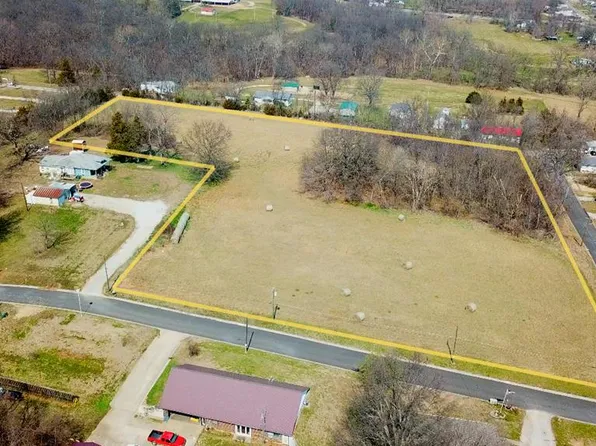 N/a Highland, Carrollton, MO 64633