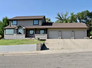133 Hyde Dr, Pierre, SD 57501