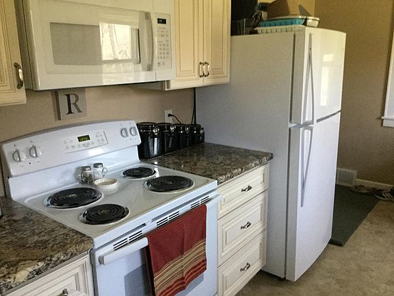 New kitchen and appliances!