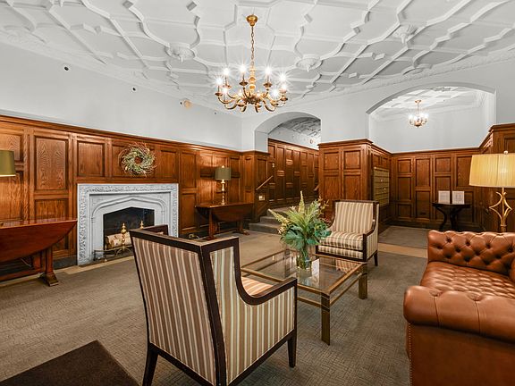 3rd image of 5000 S East End Ave APT 2A