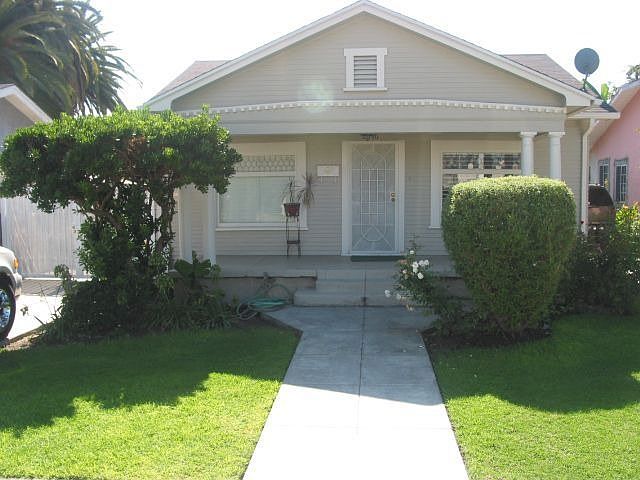 2716/2714 S. Palm grove ave,L.A.Ca.90016
