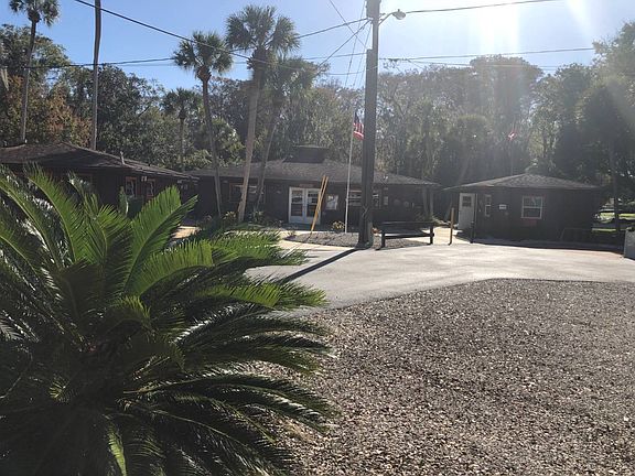 3rd image of 82 Holly Dr