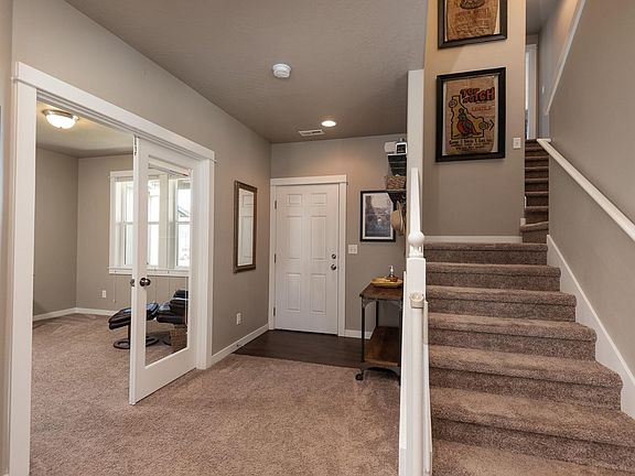 4th image of 20365 Elaine Ln