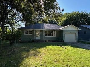 111 S High St, Arma, KS 66712