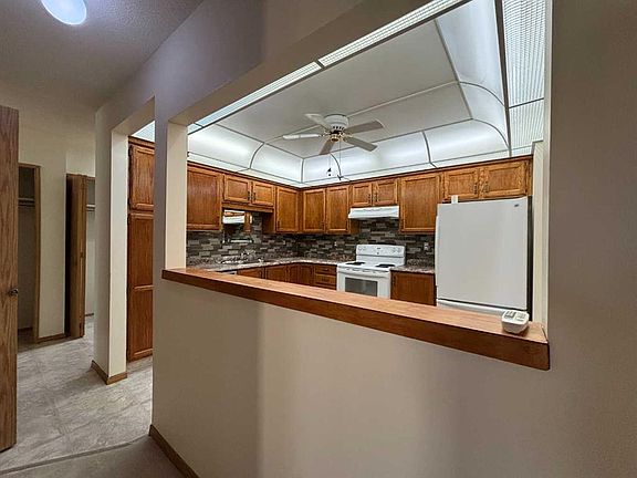 4th image of 3090 S 15th Ave SE #305