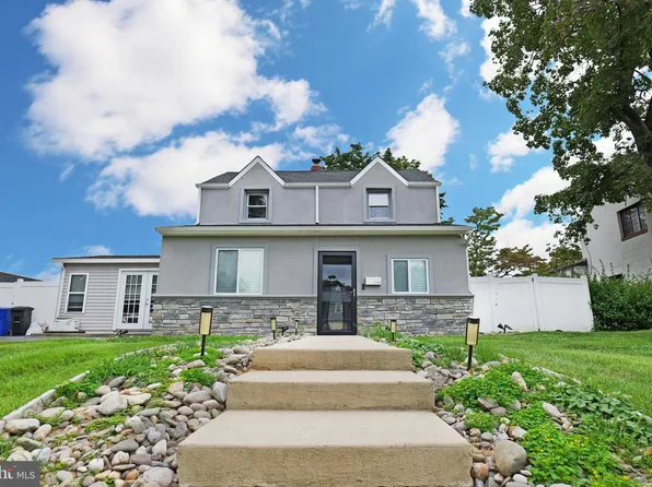 2748 Springhill Rd, Secane, PA 19018