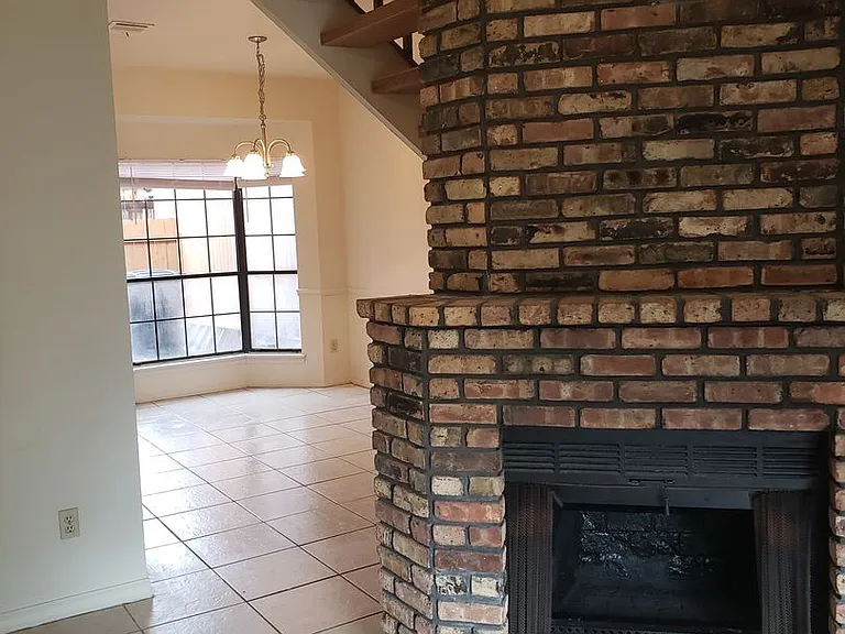 3360 Eastwood Dr — Photo 6
