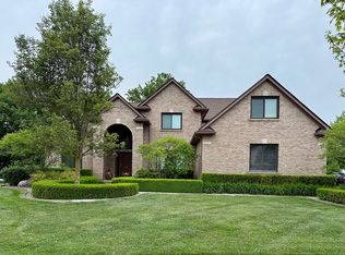 54426 Coachford Dr, New Baltimore, MI