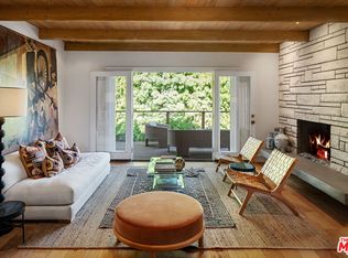 517 N Greencraig Rd, Los Angeles, CA 90049