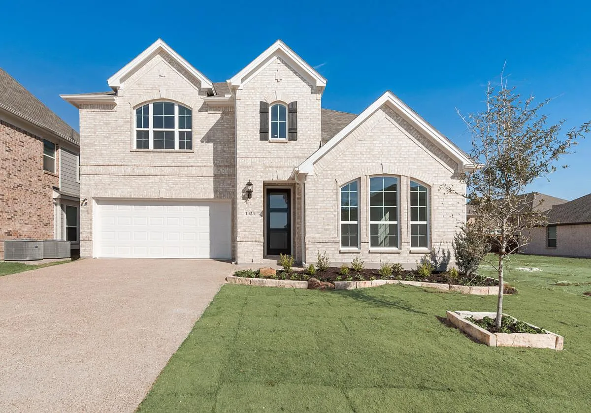 5 bed, 2669 sqft, $4,000 — Photo 1