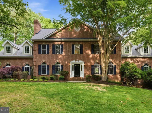 1000 Solomon Frazier Ct, Saint Leonard, MD 20685