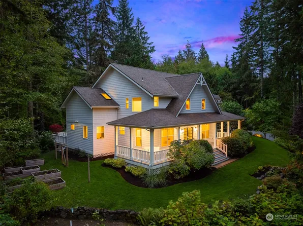 8655 NE Stager Court, Bainbridge Island, WA 98110