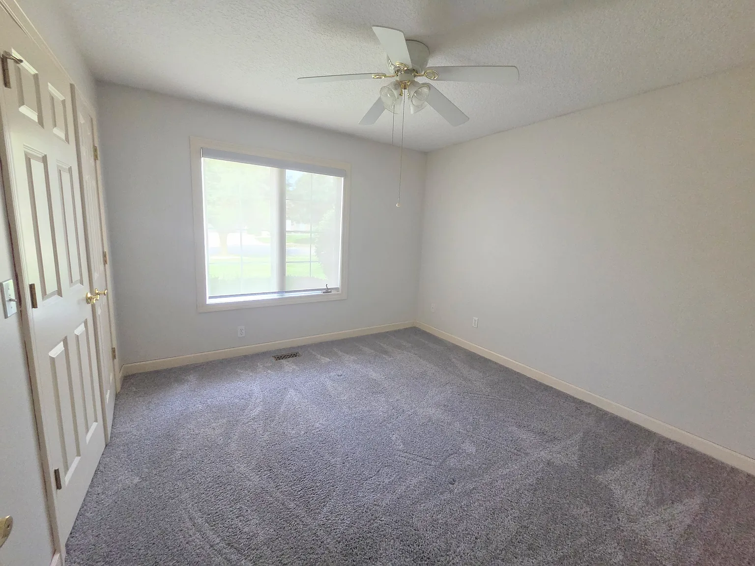 3 bed, 1560 sqft, $2,050 — Photo 4