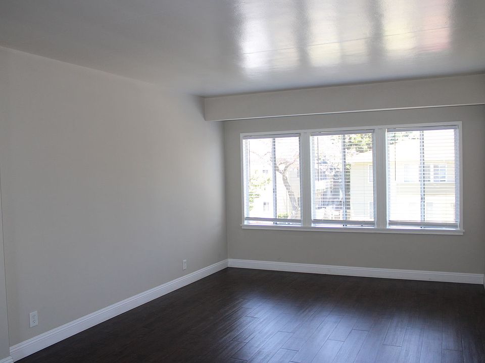 1st image of 761-799 E 46th St #1002