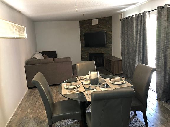 3rd image of 2601 W Broadway Blvd APT 282