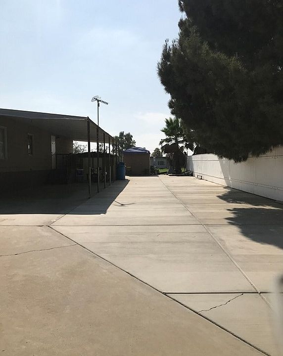 1st image of 25875 N Winds Dr