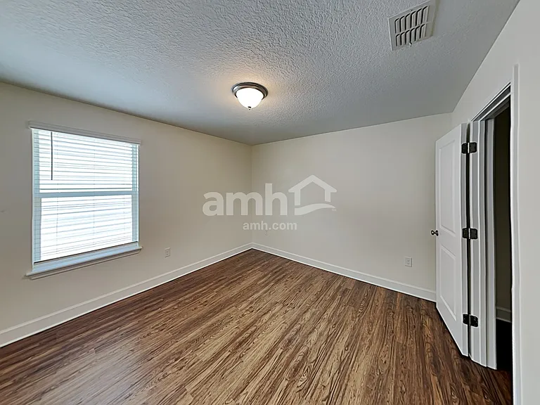 4436 Reisswood Loop — Photo 13