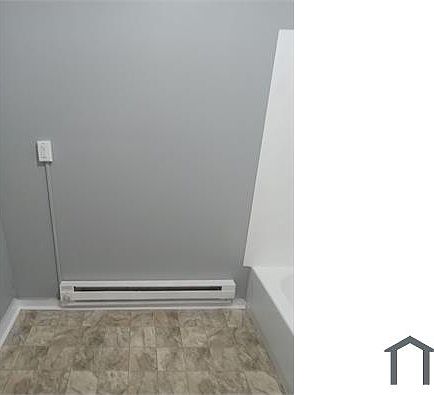 4th image of 1349 W Roache St